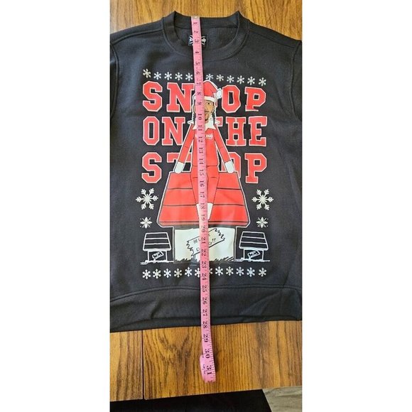 Snoop On The Stoop Sweatshirt  Fleece Dogg Supply Unisex Small NWT Ugly Sweater - Picture 6 of 7